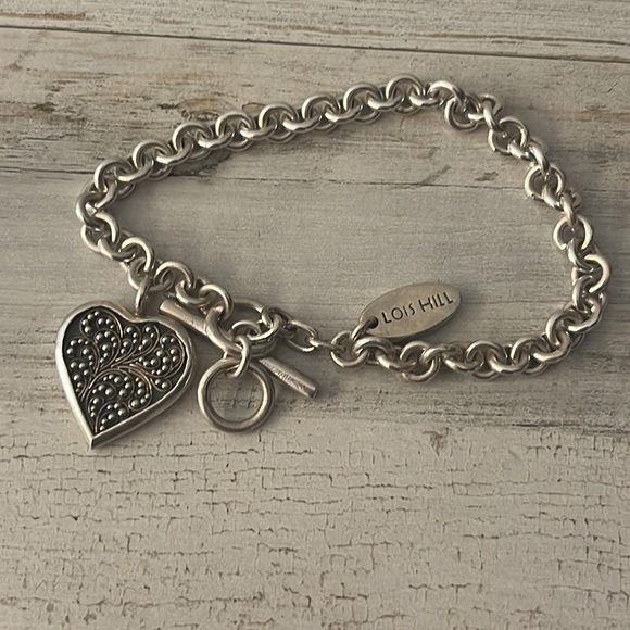 Lois Hill Silver Heart Charm Toggle Bracelet. - Picture 2 of 4
